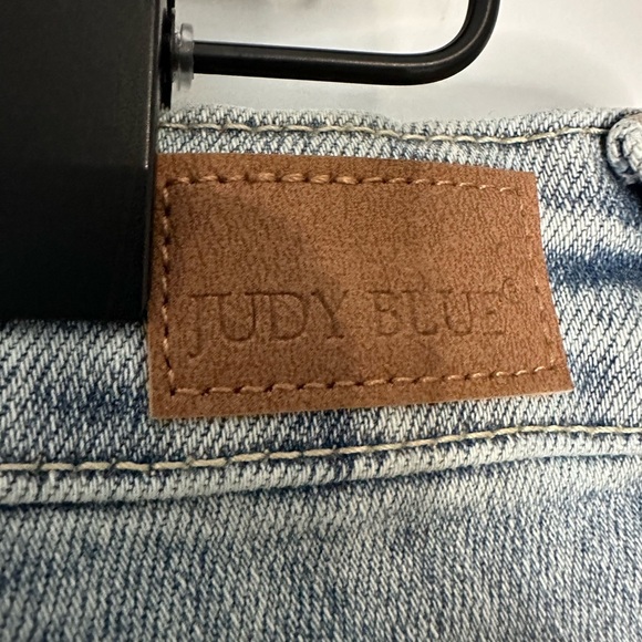 Judy Blue Distressed Skinny Jeans - Picture 5 of 7